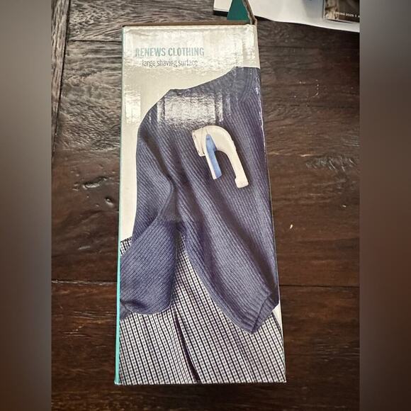 Conair Complete Care Fabric Shaver - Picture 3 of 5